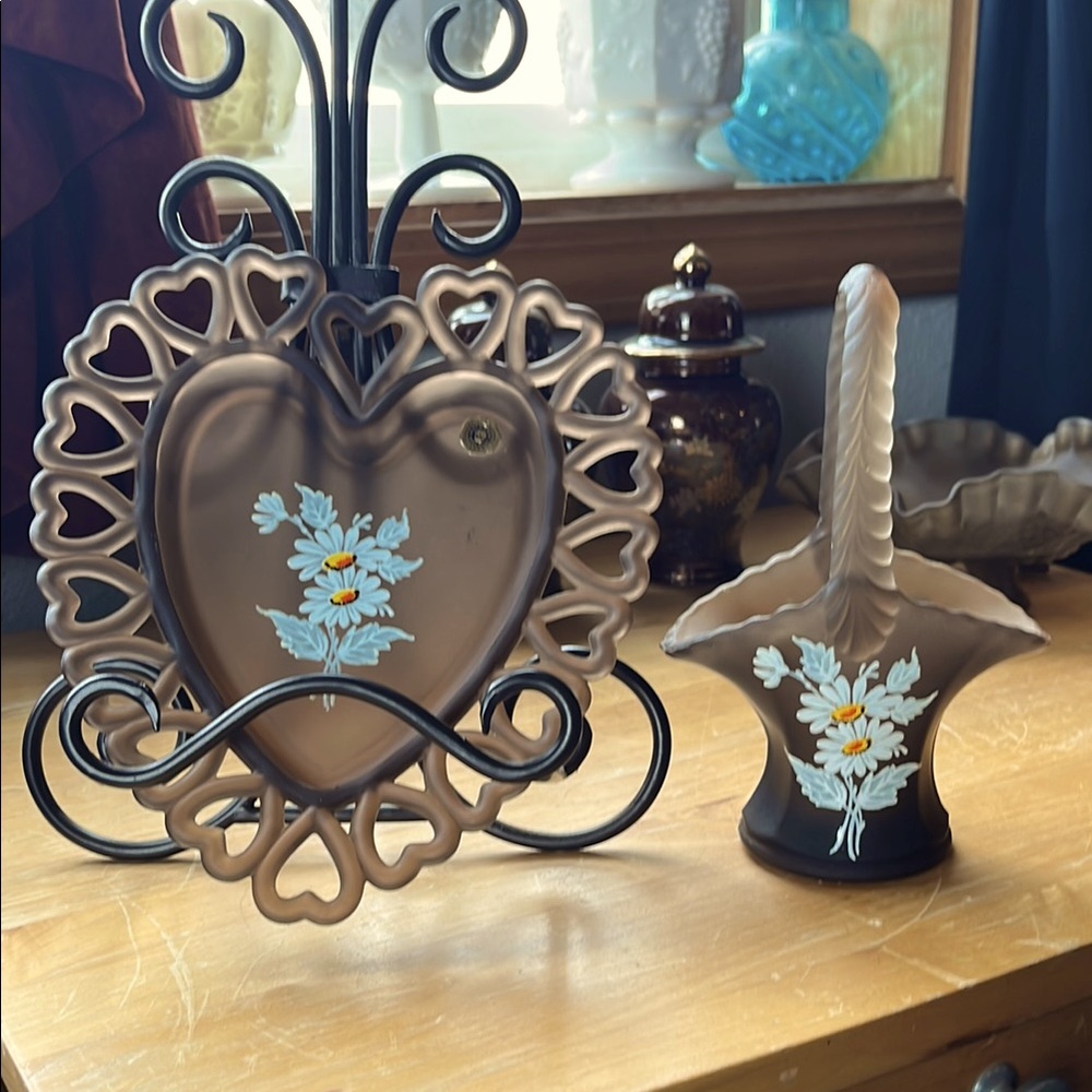 2pc smoky Westmoreland glass daisy hand painted basket heart plate 8”